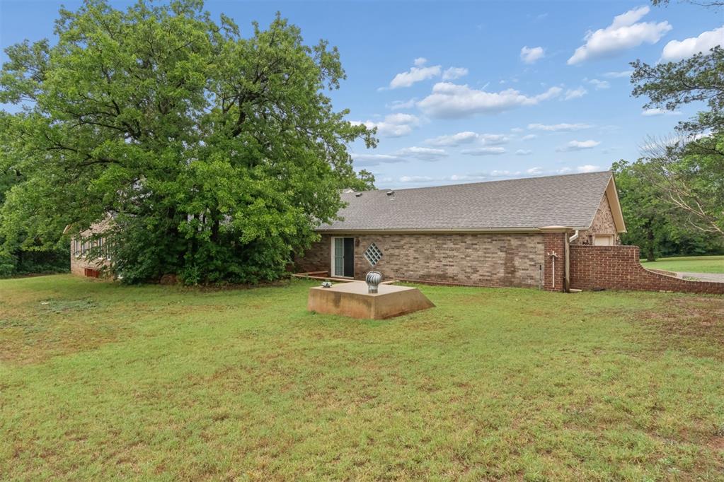 1025 E Triplett Road Property Photo 41