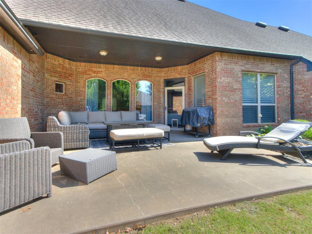 1017 W Camellia Way Property Photo 8
