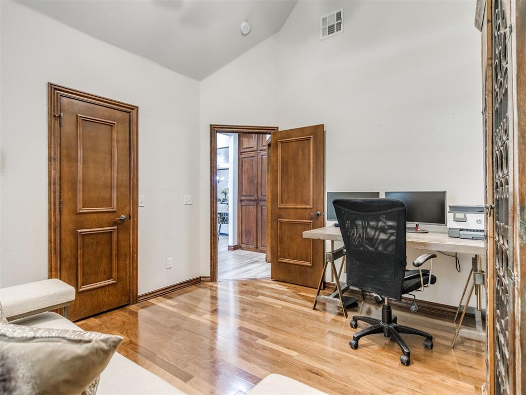 1017 W Camellia Way Property Photo 17