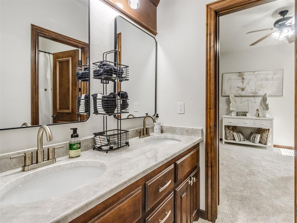 1017 W Camellia Way Property Photo 35
