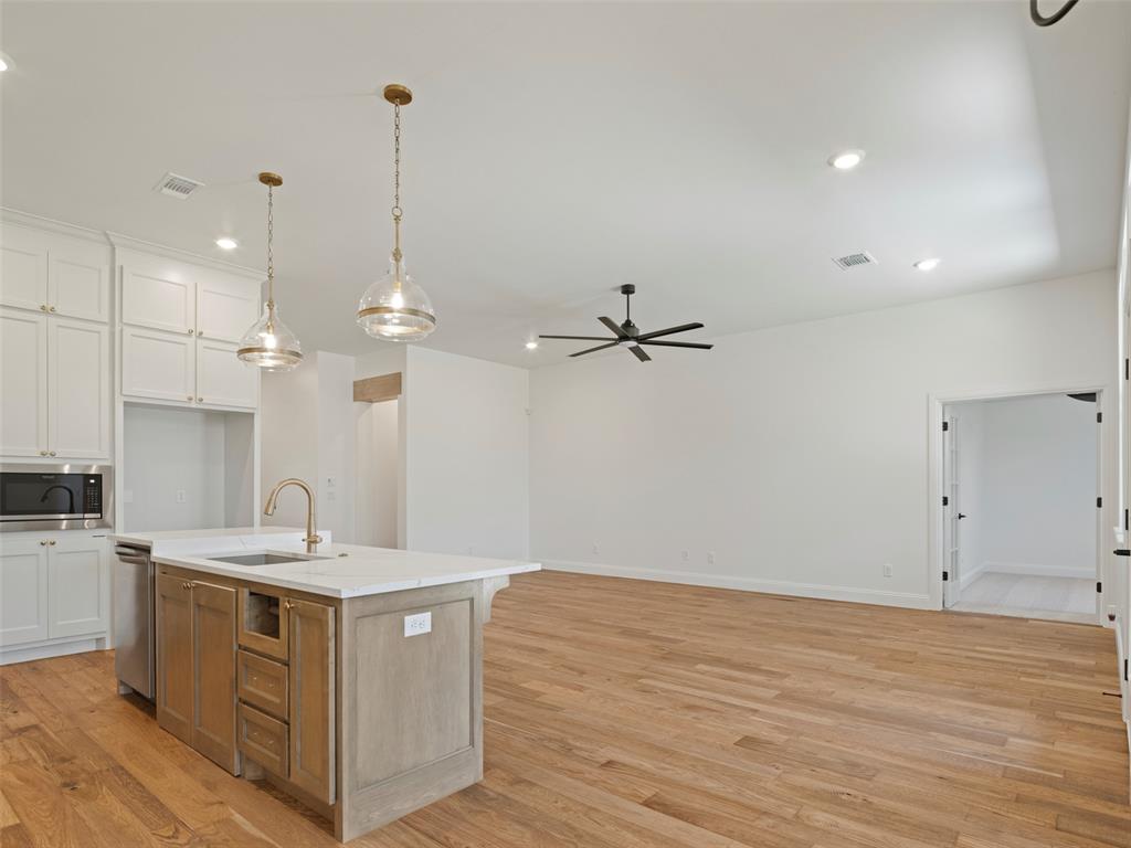 3704 Bedrock Drive Property Photo 16