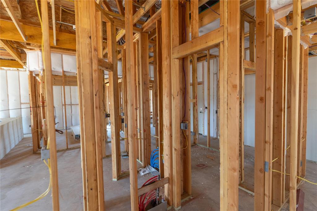 8324 Hazelwood Way Property Photo 10
