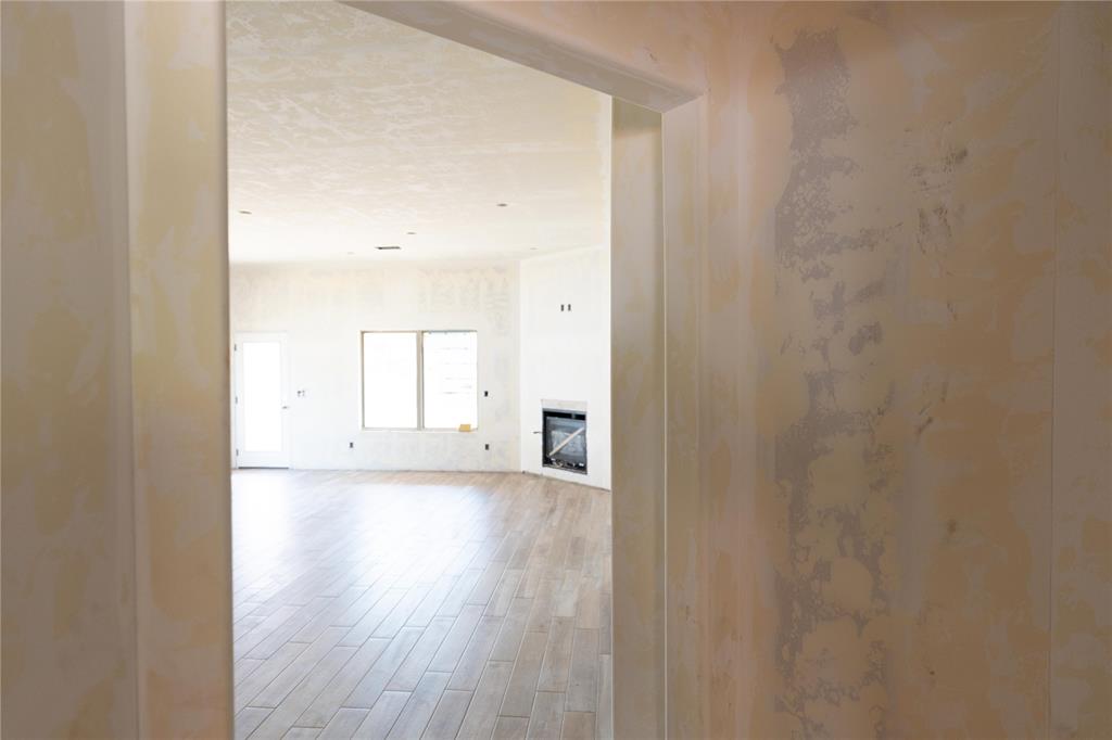 8316 Hazelwood Way Property Photo 5