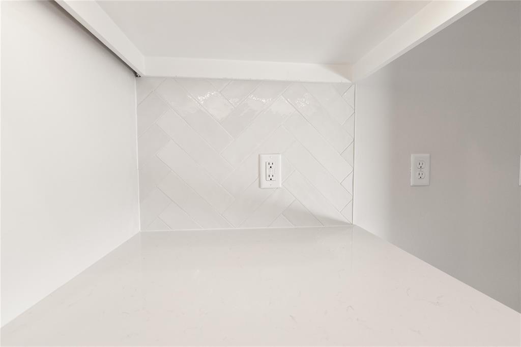 8316 Hazelwood Way Property Photo 8