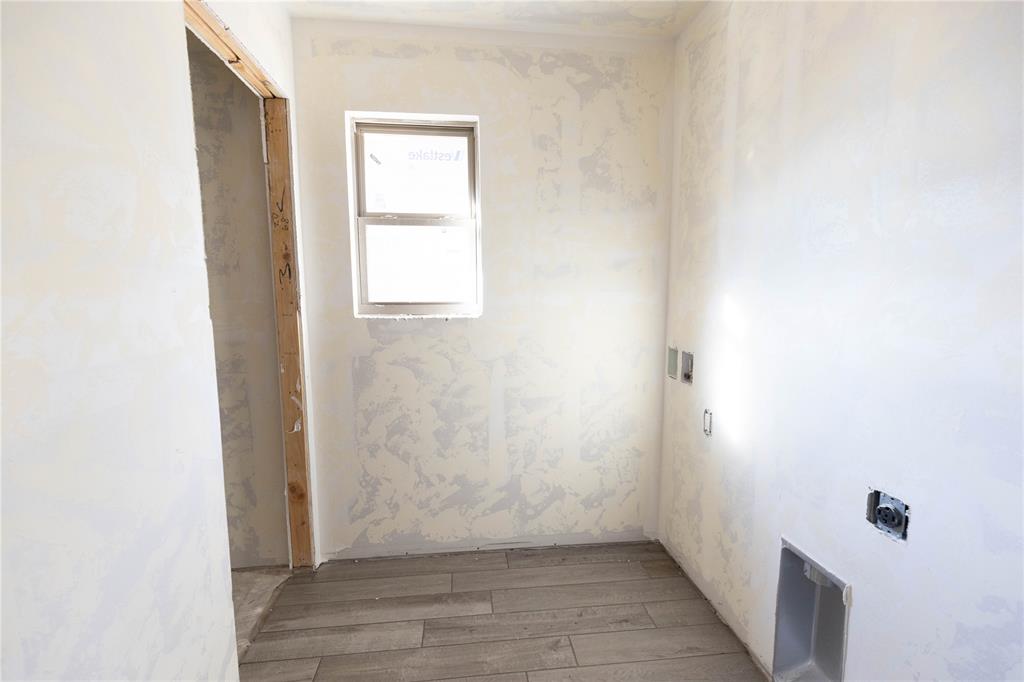 8804 Kate Crossing Property Photo 13