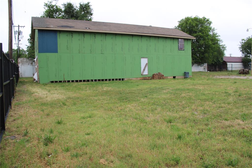 4401 S Broadway Avenue Property Photo 10