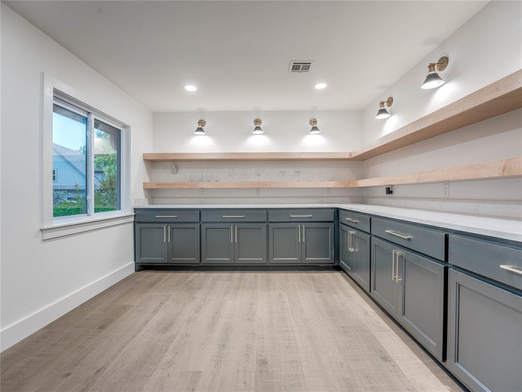 560 N 4395 Property Photo 21