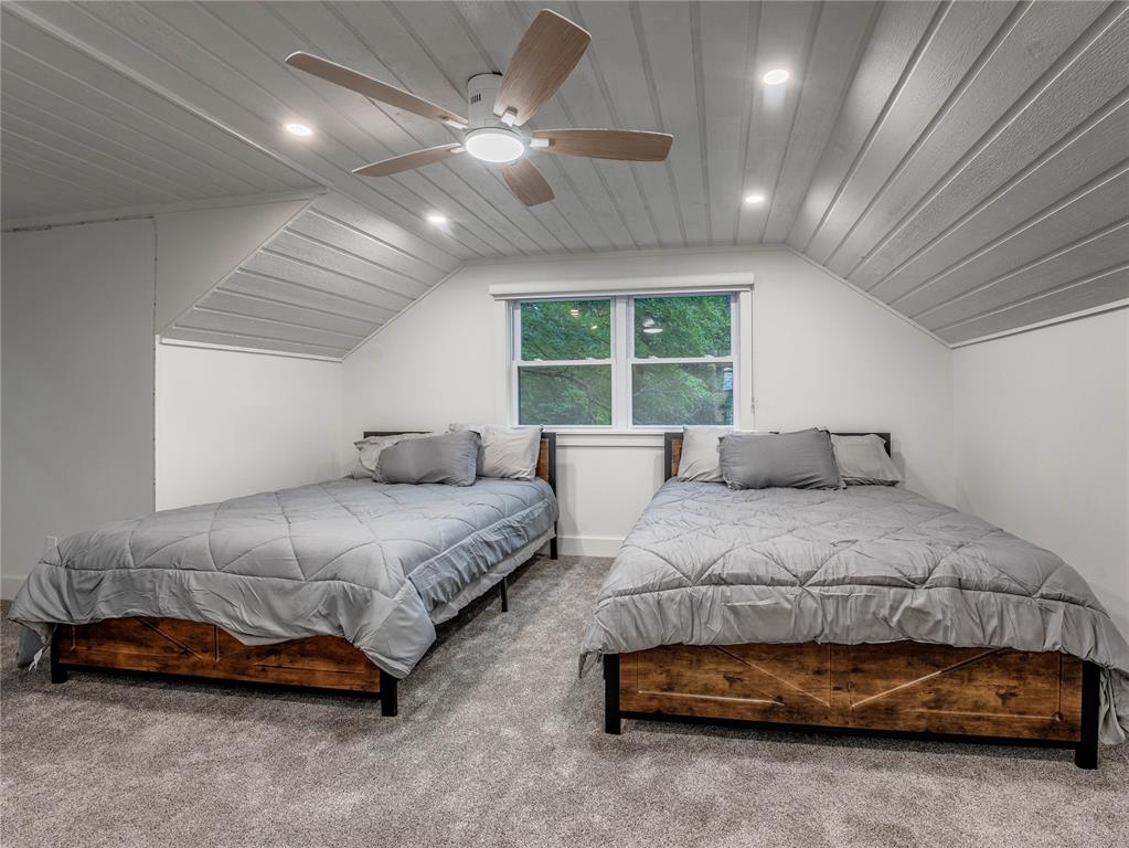560 N 4395 Property Photo 39