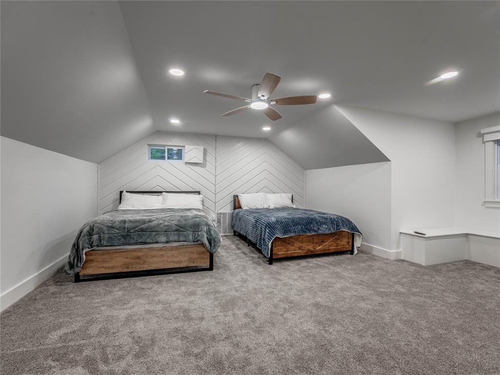 560 N 4395 Property Photo 43