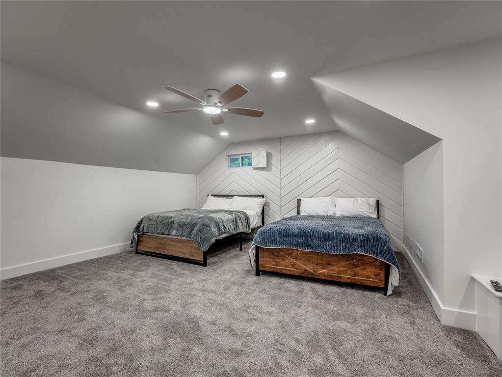 560 N 4395 Property Photo 44