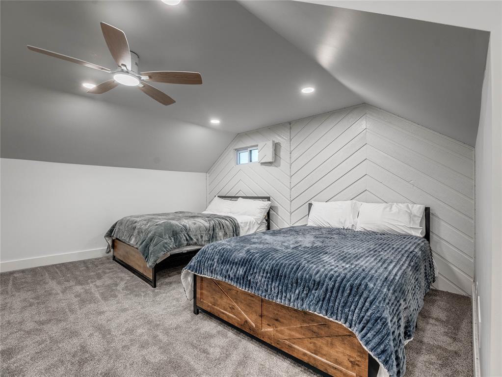 560 N 4395 Property Photo 45