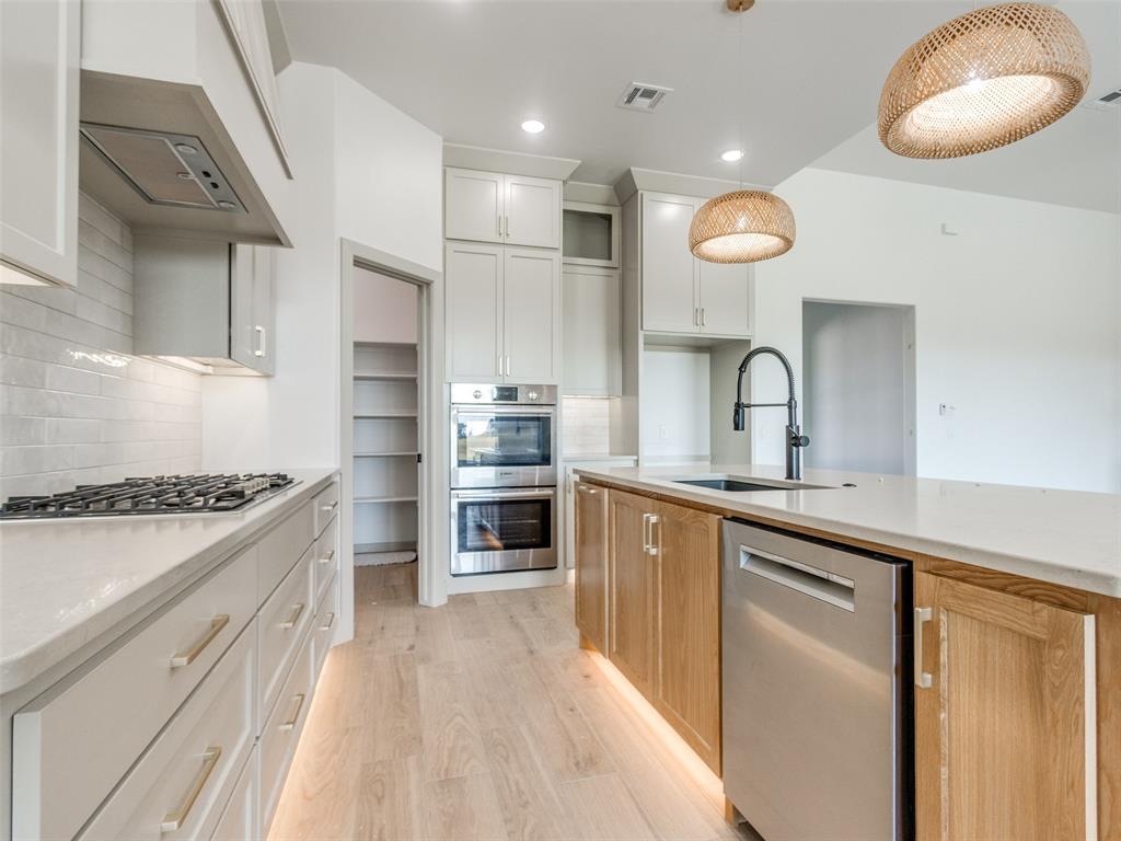 1113 Jaden Boulevard Property Photo 16