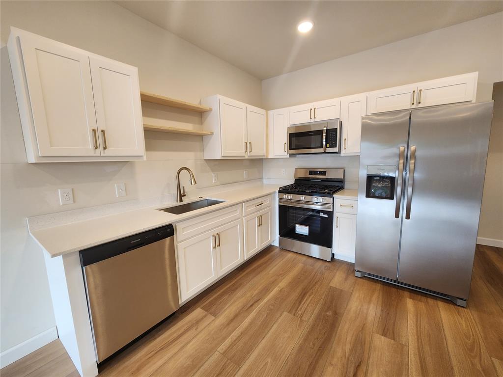 100 S. Walnut Street Property Photo 6