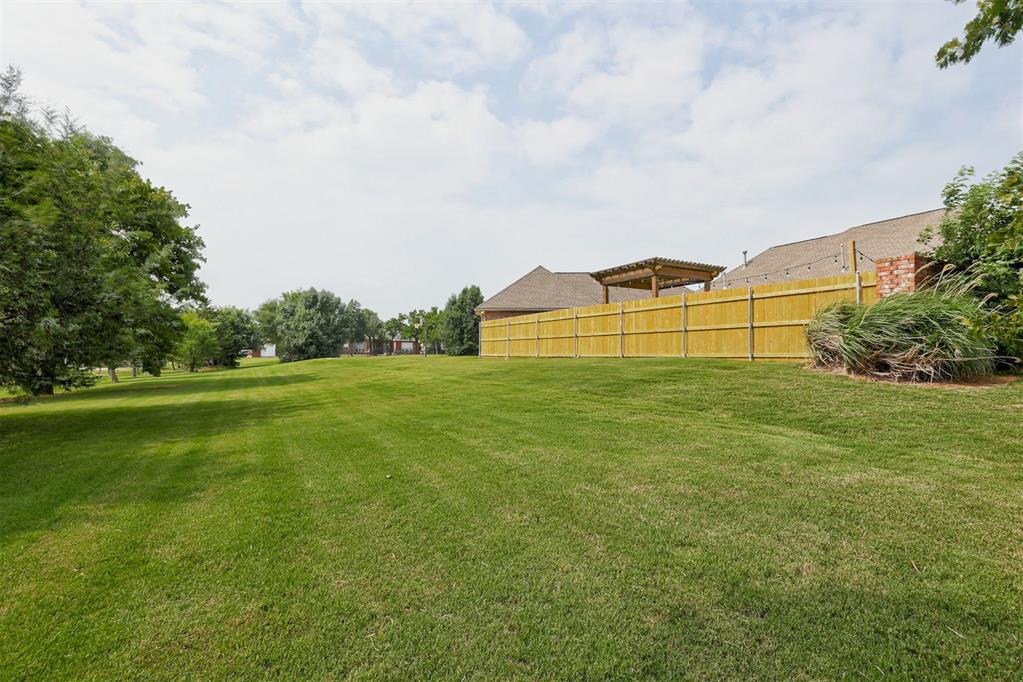 68 Stonegate Drive Property Photo 9