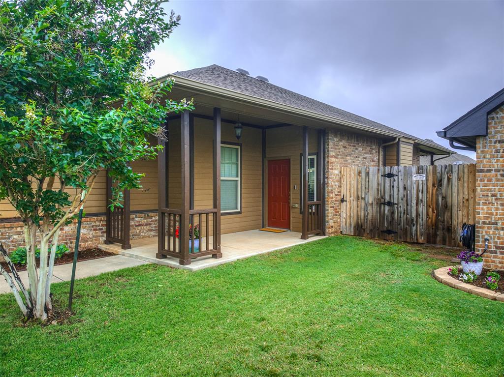 8313 Nw 141st Circle Property Photo 4