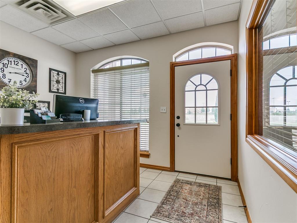 2332 N Interstate Drive Property Photo 5