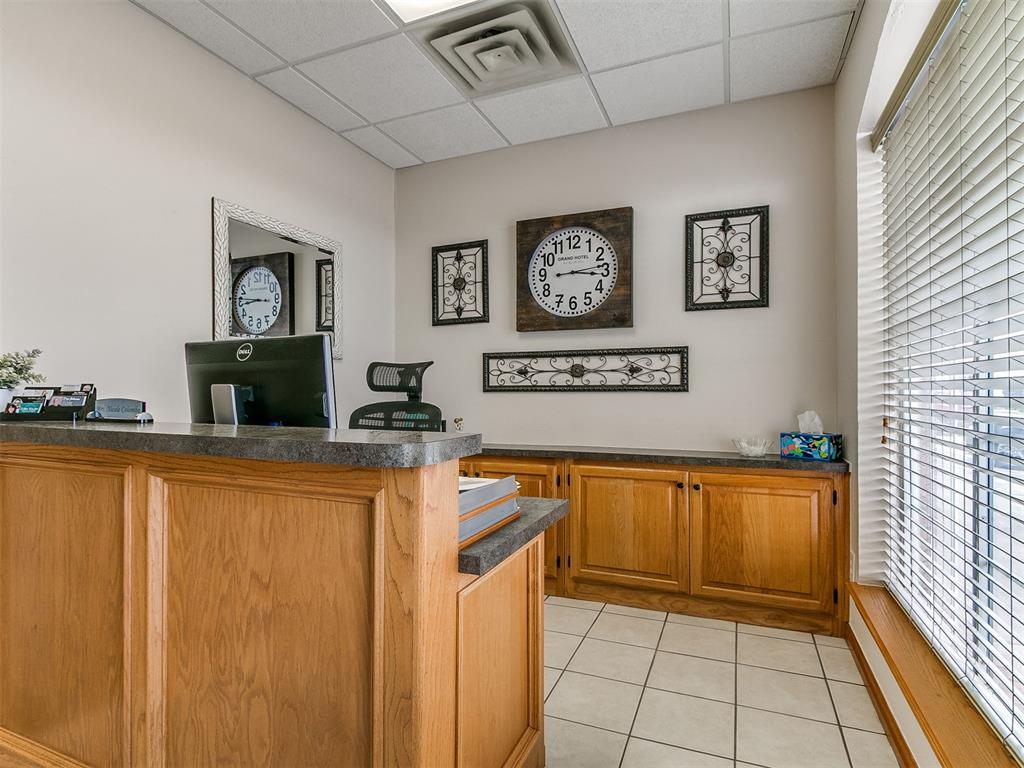 2332 N Interstate Drive Property Photo 6