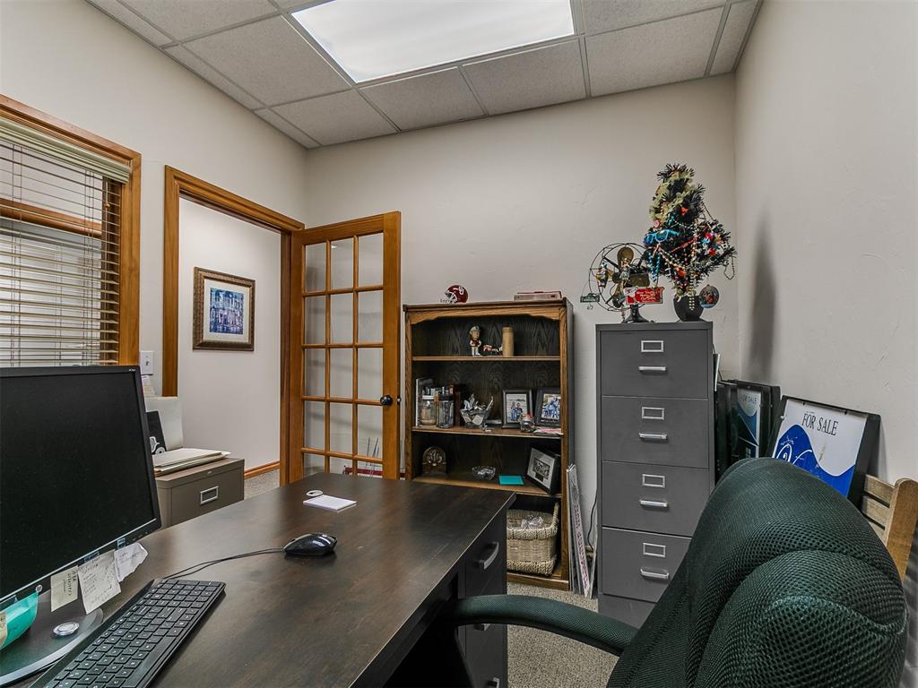 2332 N Interstate Drive Property Photo 12