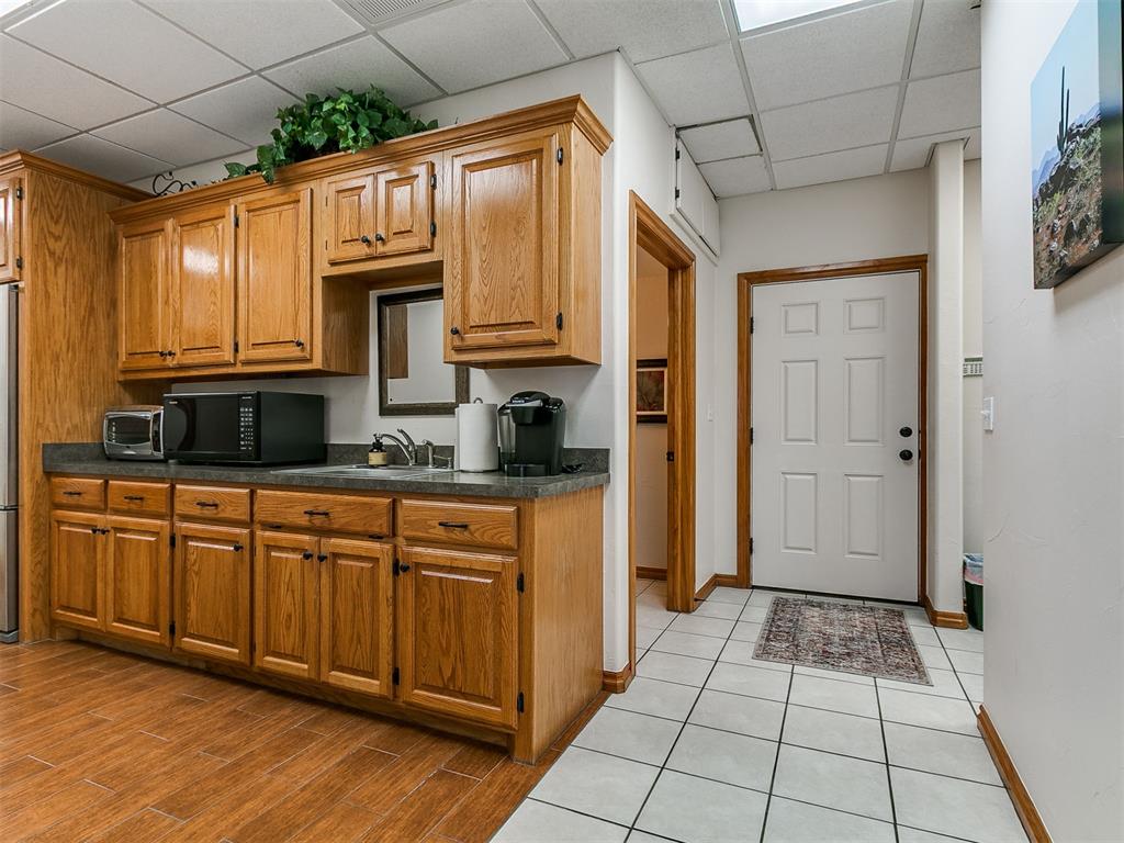 2332 N Interstate Drive Property Photo 15