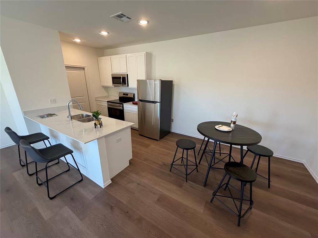 304 Liam Drive Property Photo 3