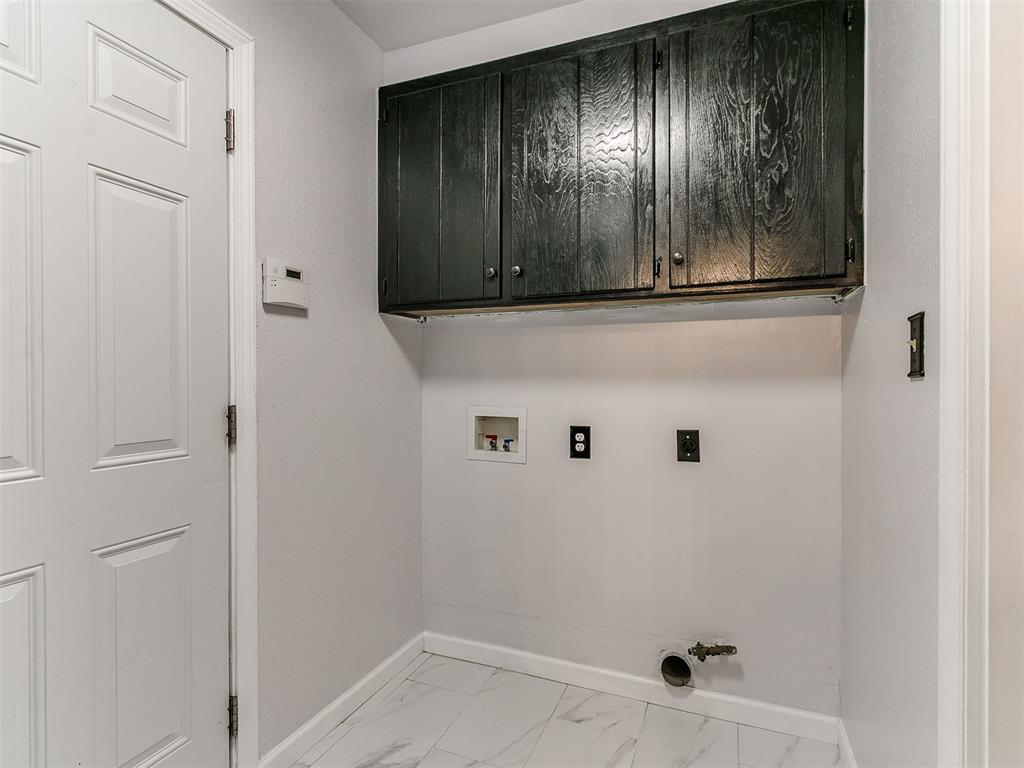 4812 Nw 74th Street Property Photo 13