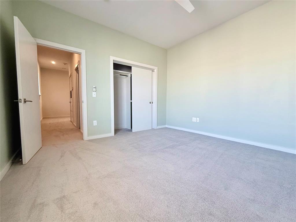 627 Couch Drive S 13 Property Photo 21