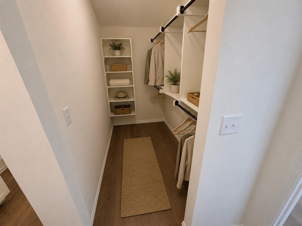 301 Aaran Way Property Photo 14