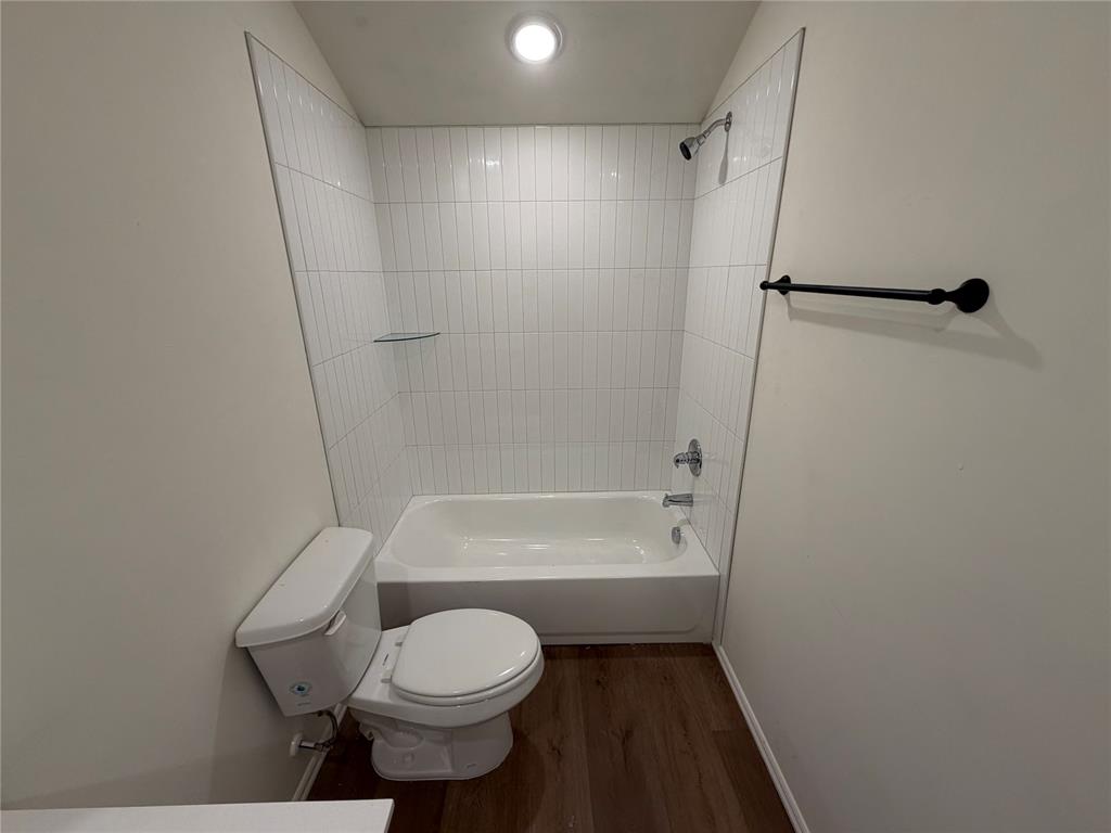 301 Aaran Way Property Photo 17