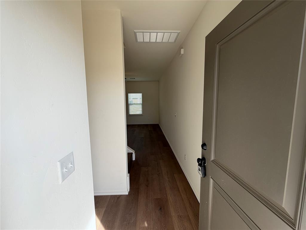 301 Aaran Way Property Photo 19