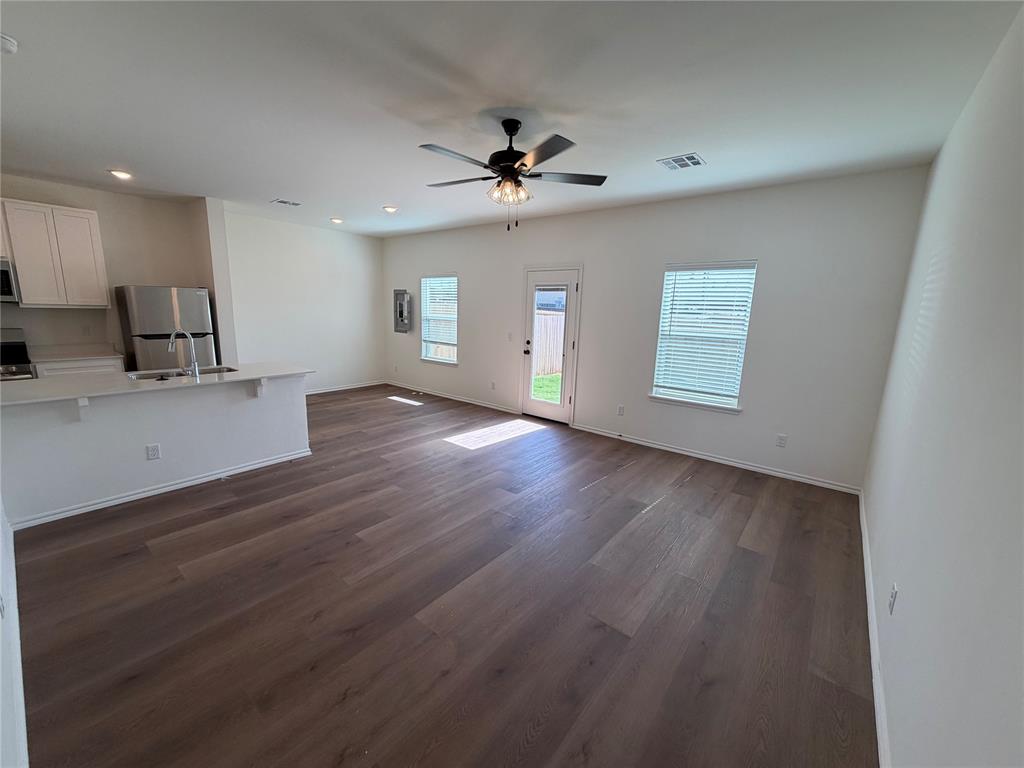 301 Aaran Way Property Photo 24