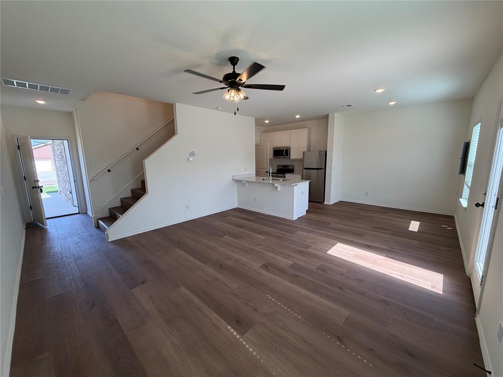 301 Aaran Way Property Photo 25