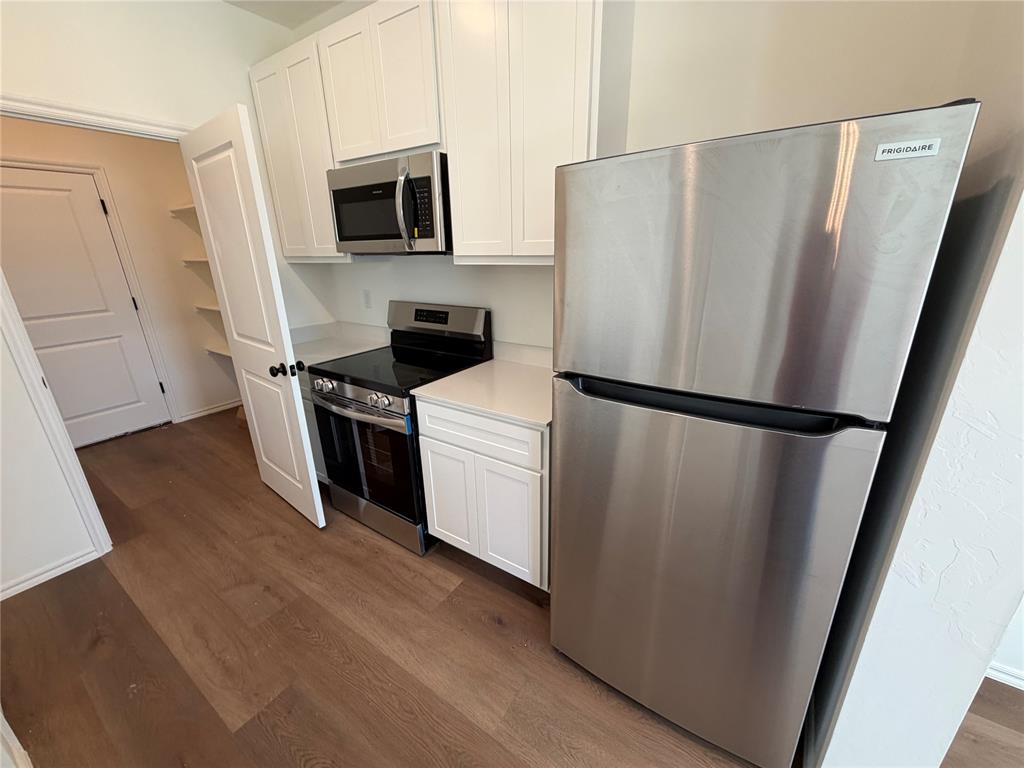301 Aaran Way Property Photo 28