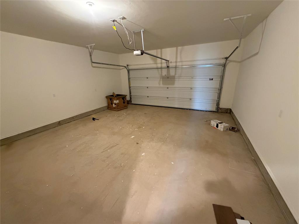 301 Aaran Way Property Photo 35