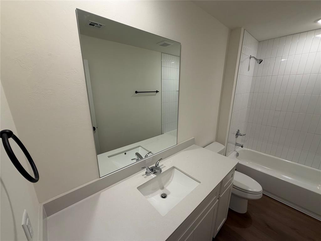 301 Aaran Way Property Photo 45