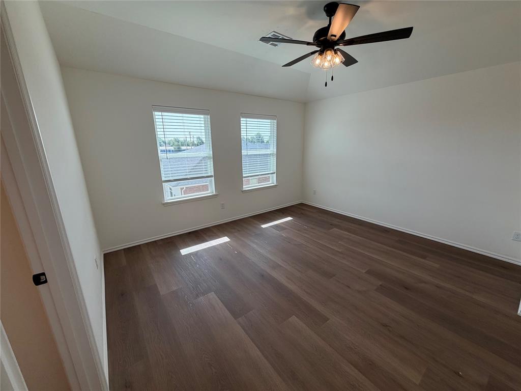 303 Aaran Way Property Photo 29