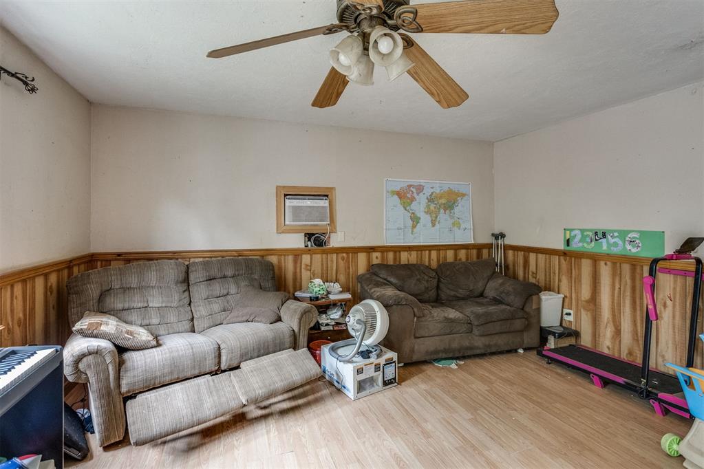 17856 Beechnut Lane Property Photo 7