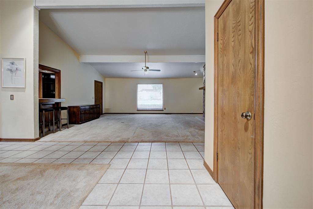 12913 Burlingame Avenue Property Photo 7