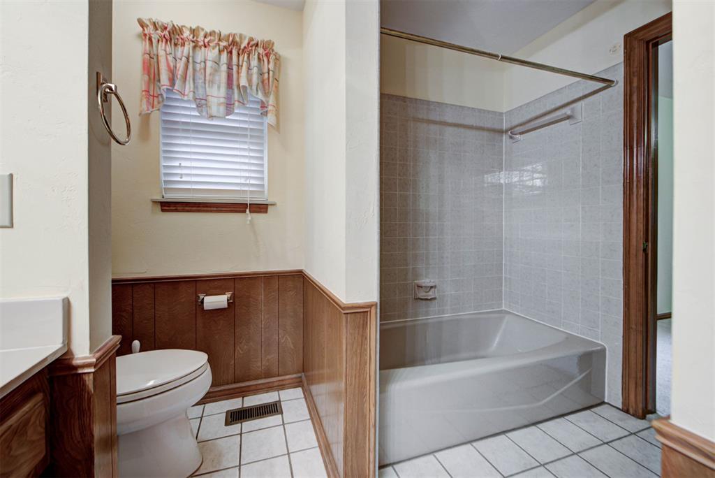 12913 Burlingame Avenue Property Photo 31