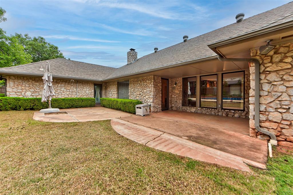12913 Burlingame Avenue Property Photo 33