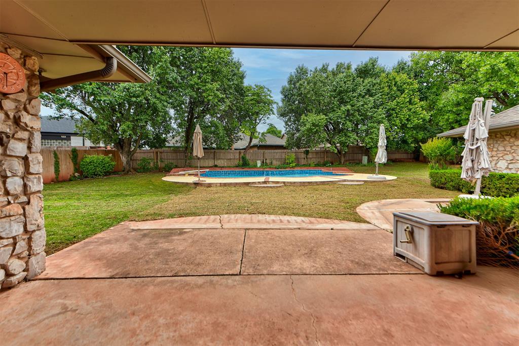 12913 Burlingame Avenue Property Photo 34