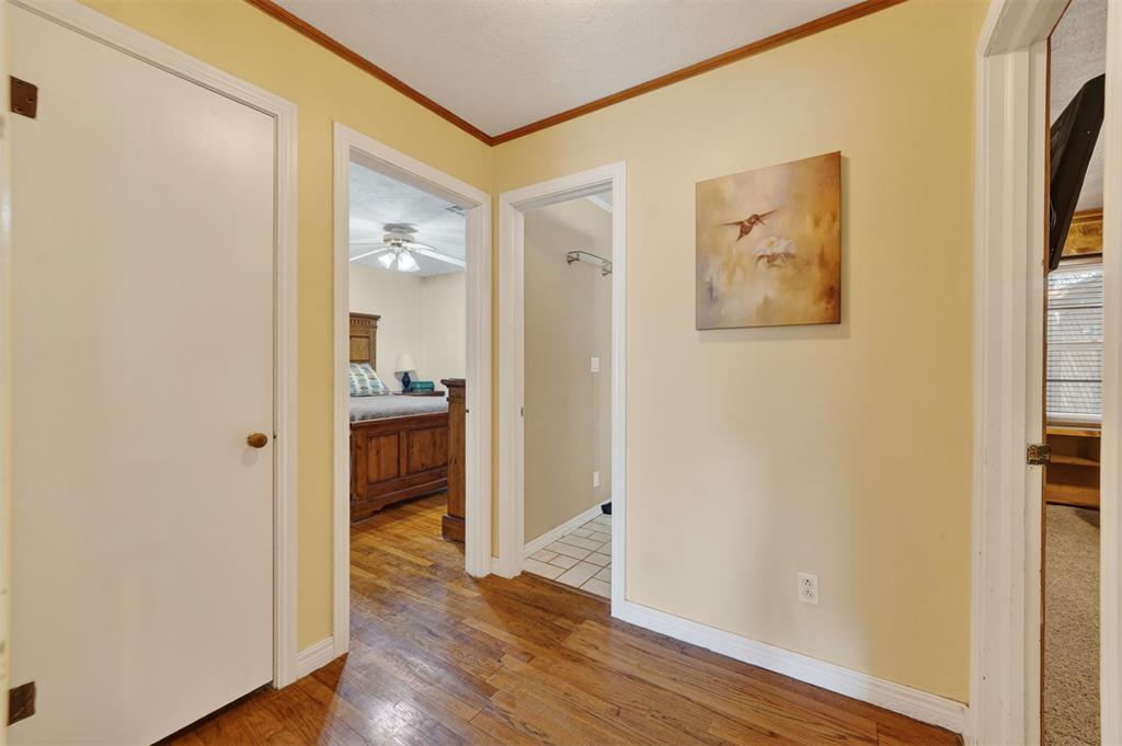 1014 W E Avenue Property Photo 34