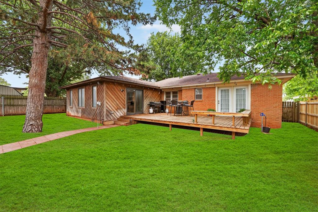 1014 W E Avenue Property Photo 39