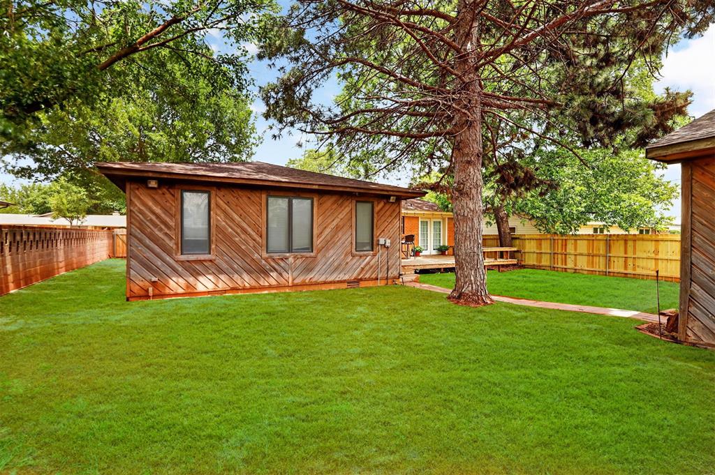 1014 W E Avenue Property Photo 40