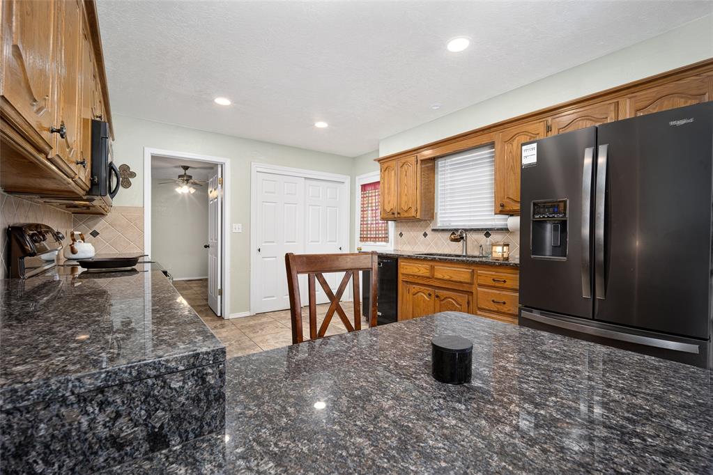 1230477 Property Photo 10