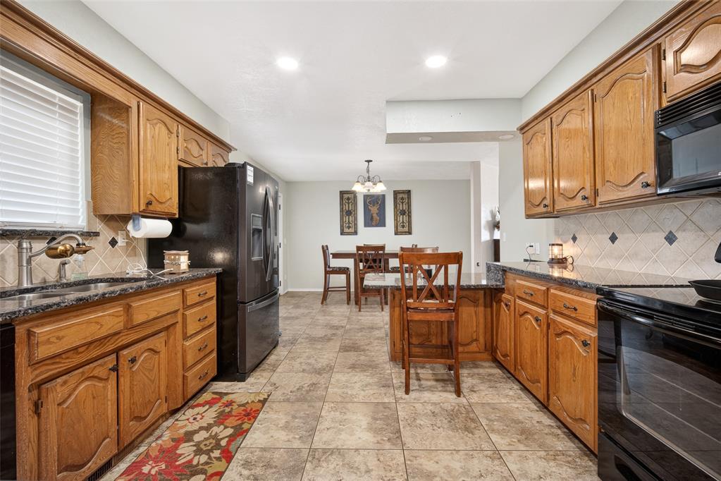 1230477 Property Photo 12