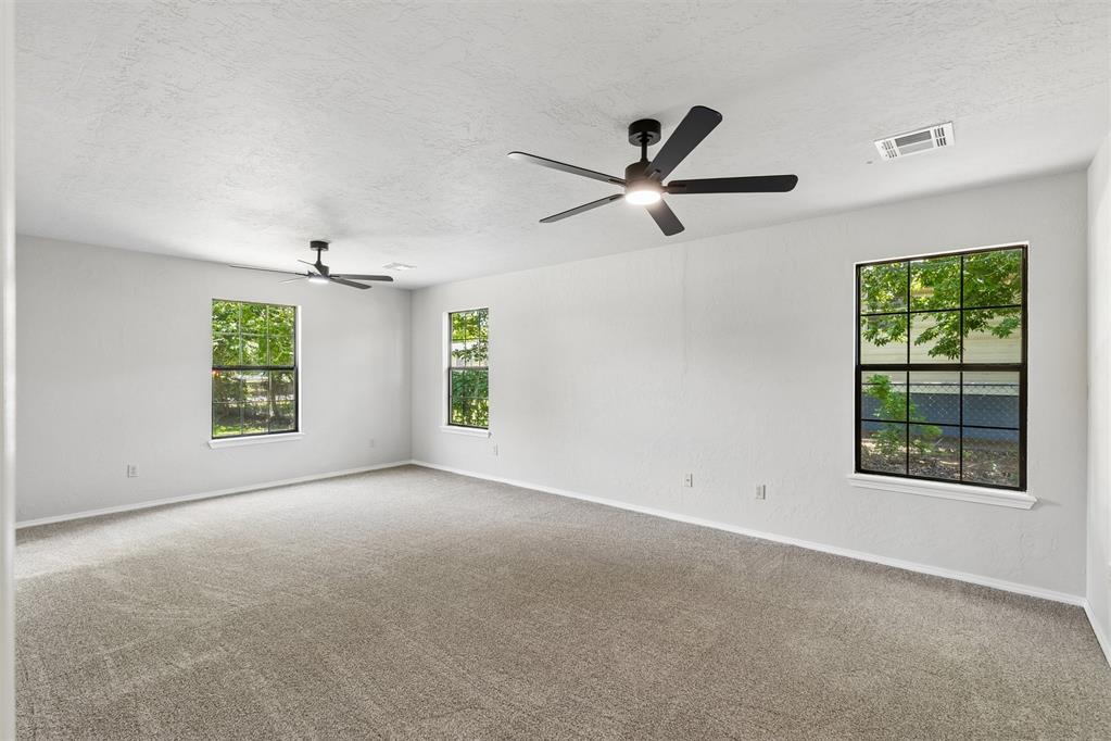 318 S Walnut Street Property Photo 25