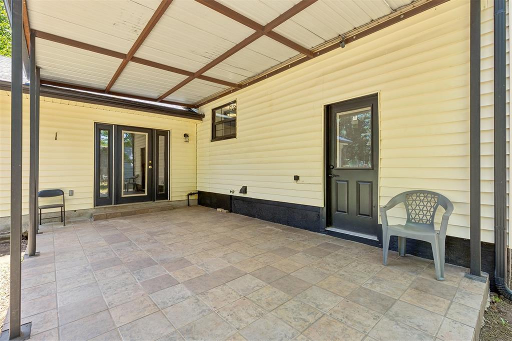 318 S Walnut Street Property Photo 44