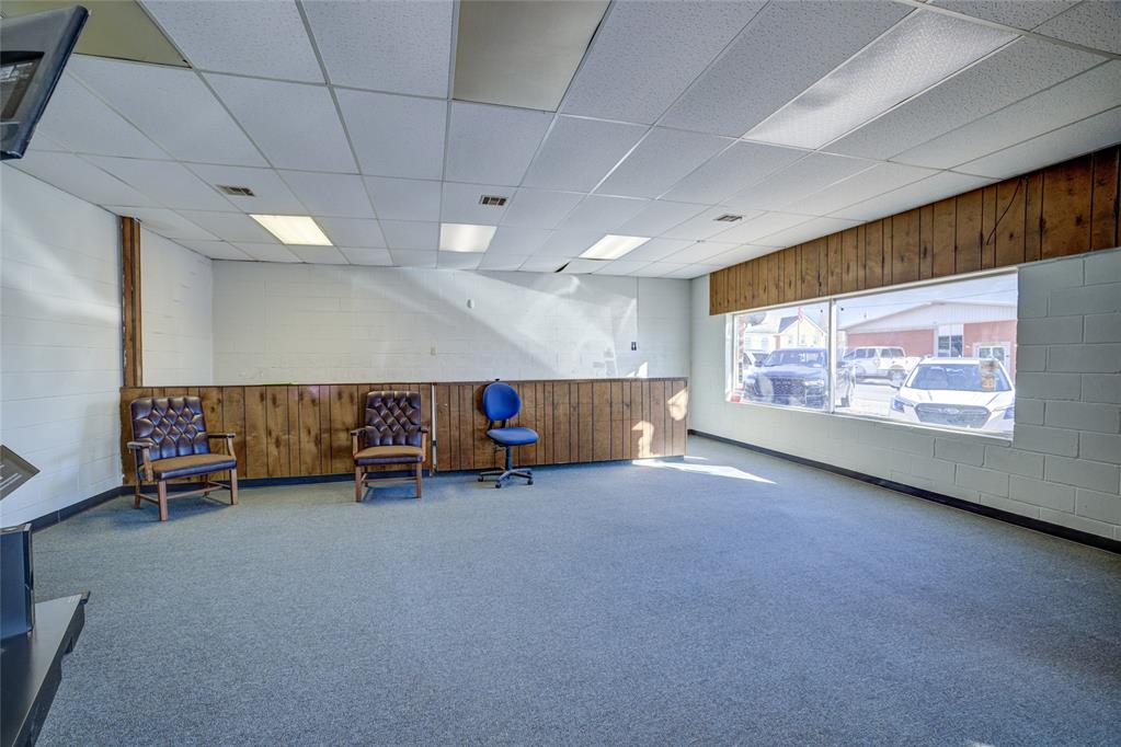 1230498 Property Photo 5