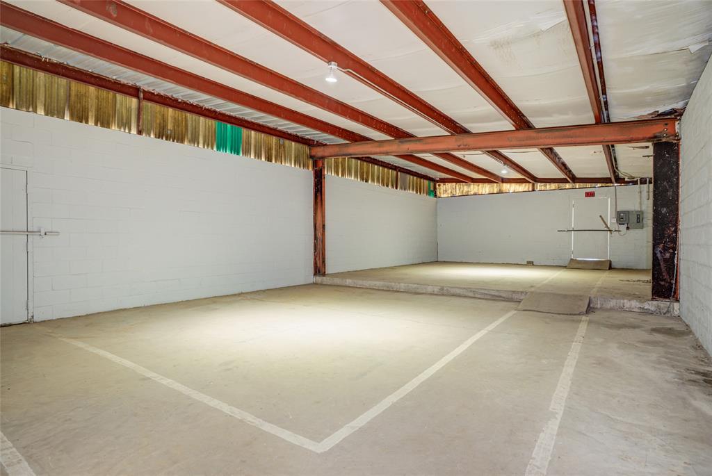 1230498 Property Photo 10