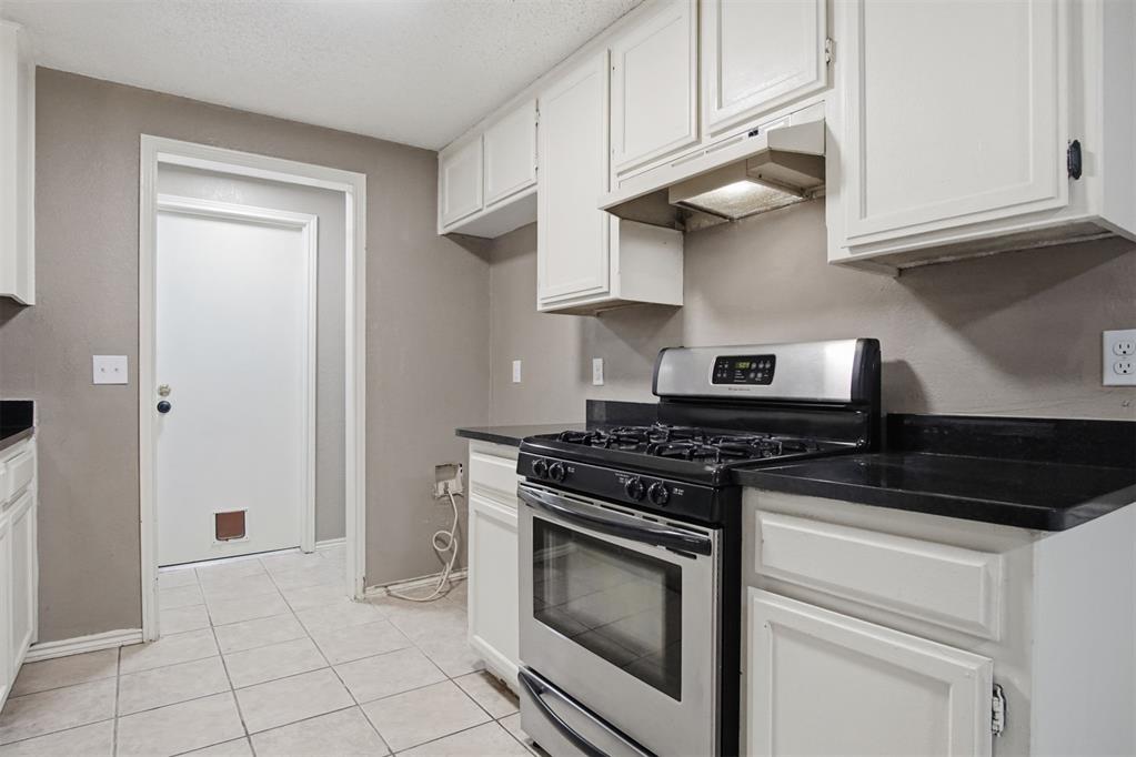7702 Nw 113th Place Property Photo 12